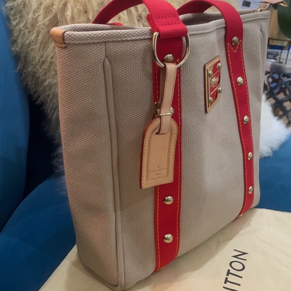 Original Limited Edition Lv Gem